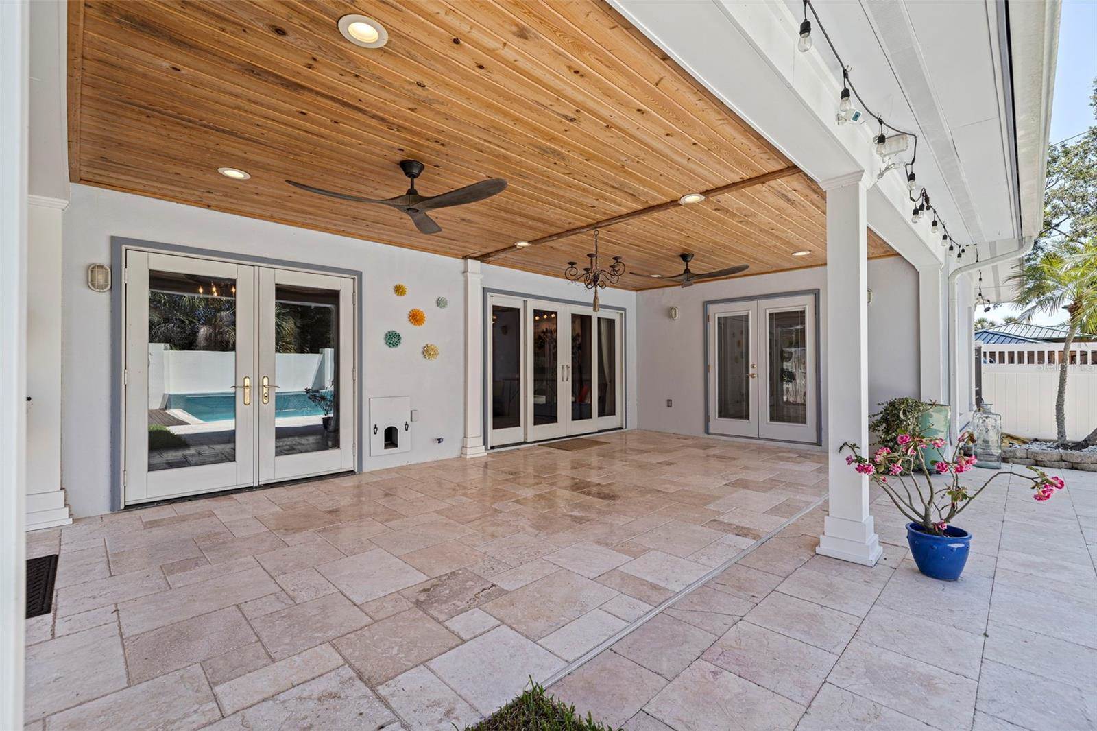 7235 Sunshine Drive S, St Petersburg, FL 33705