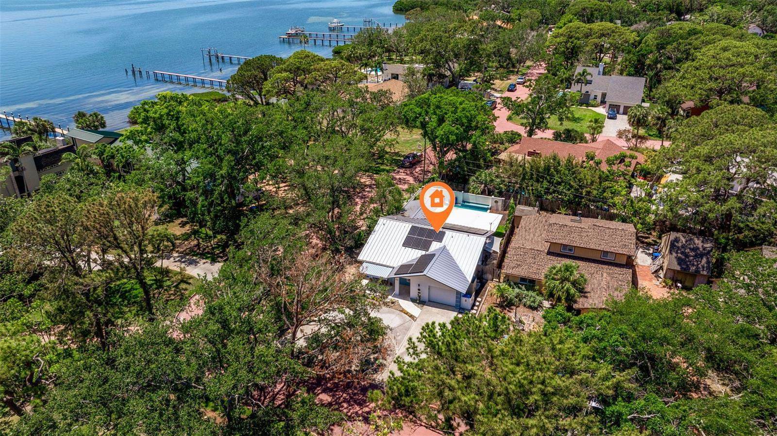 7235 Sunshine Drive S, St Petersburg, FL 33705