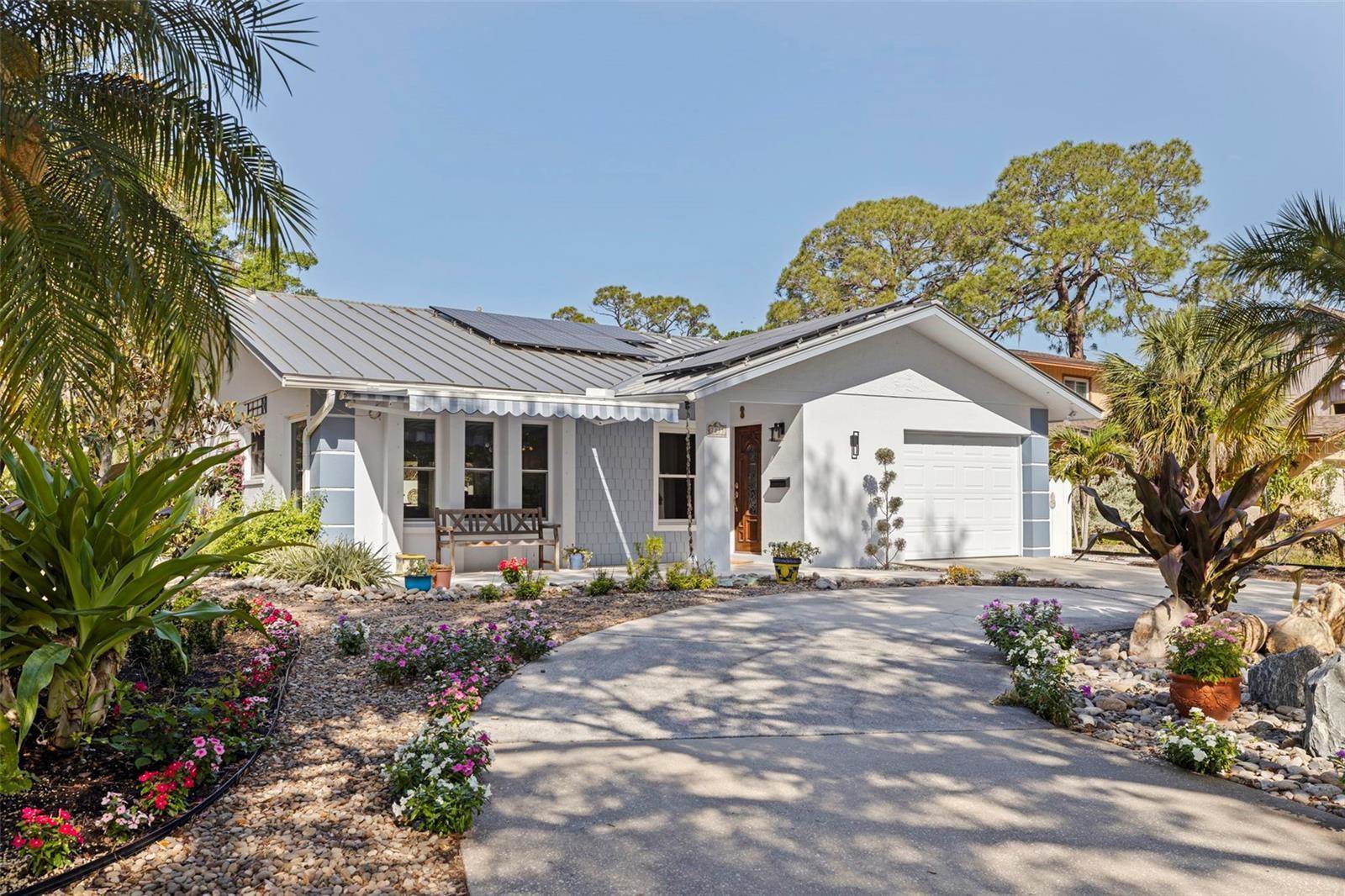 7235 Sunshine Drive S, St Petersburg, FL 33705