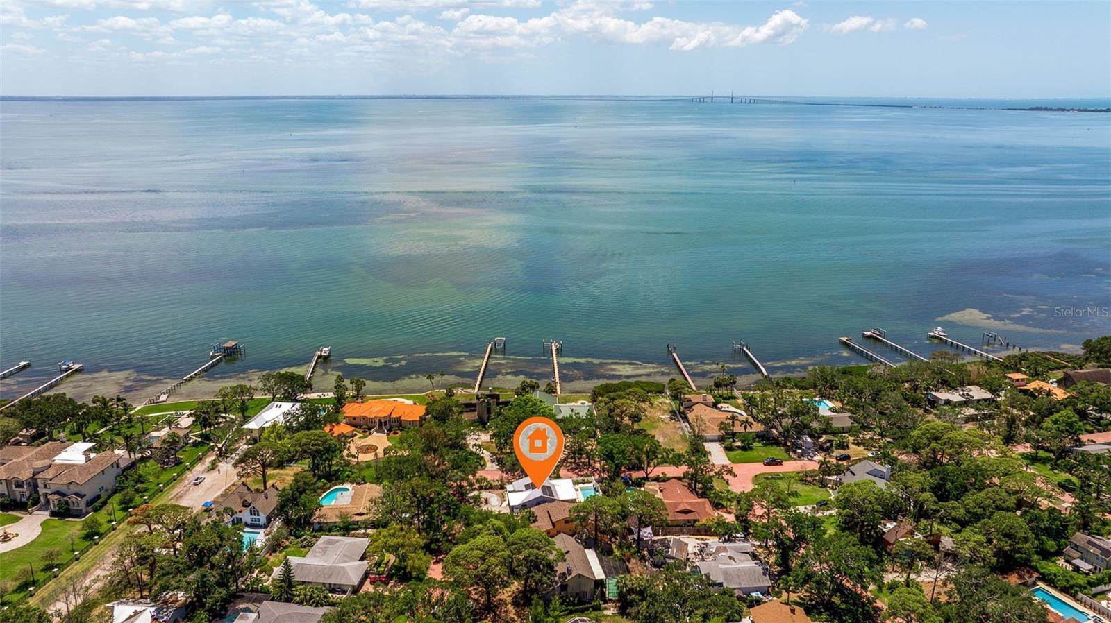 7235 Sunshine Drive S, St Petersburg, FL 33705