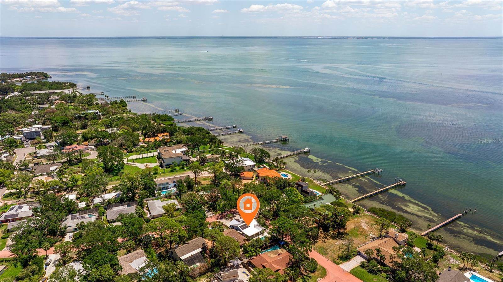 7235 Sunshine Drive S, St Petersburg, FL 33705