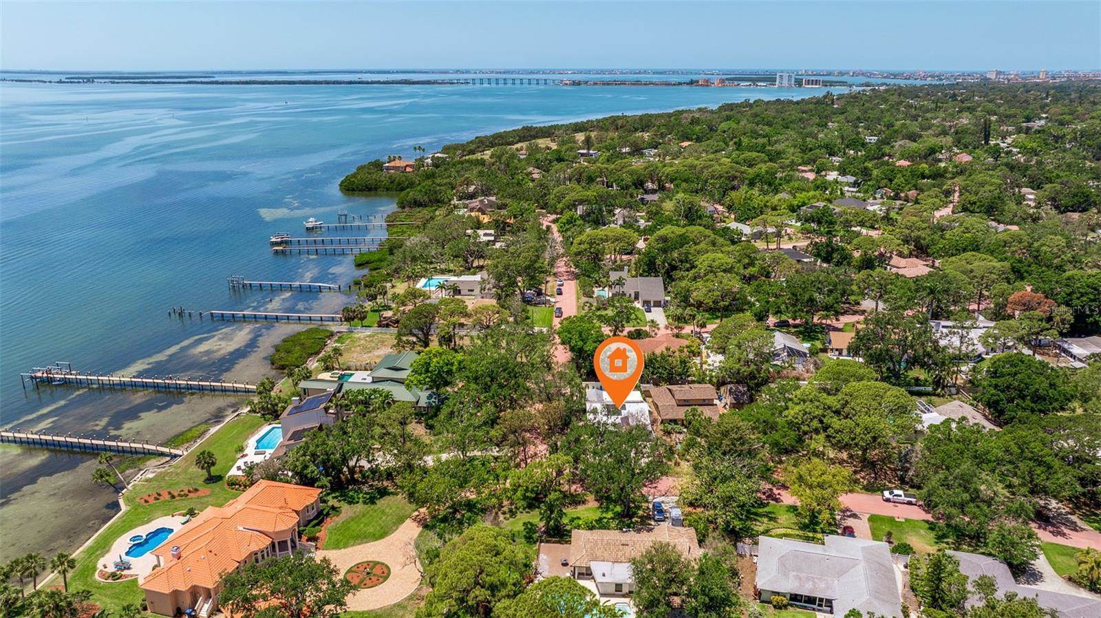 7235 Sunshine Drive S, St Petersburg, FL 33705