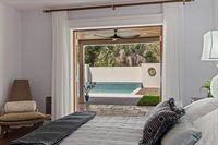 7235 Sunshine Drive S, St Petersburg, FL 33705