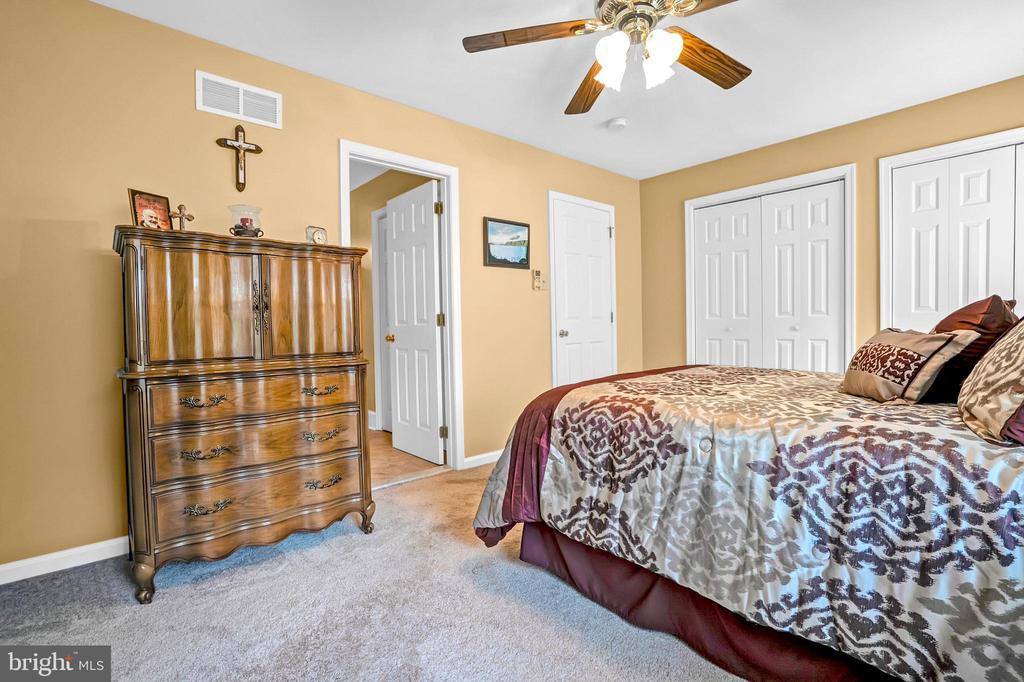 104 Coventry Pointe Lane, Pottstown, PA 19465