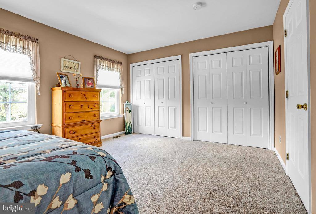 104 Coventry Pointe Lane, Pottstown, PA 19465