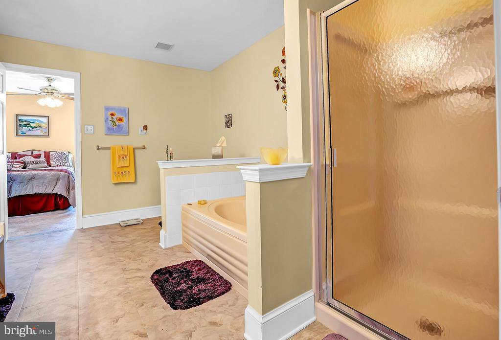 104 Coventry Pointe Lane, Pottstown, PA 19465