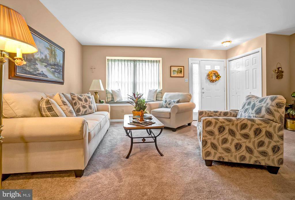 104 Coventry Pointe Lane, Pottstown, PA 19465