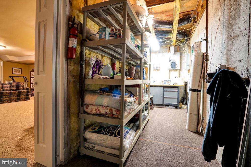 104 Coventry Pointe Lane, Pottstown, PA 19465