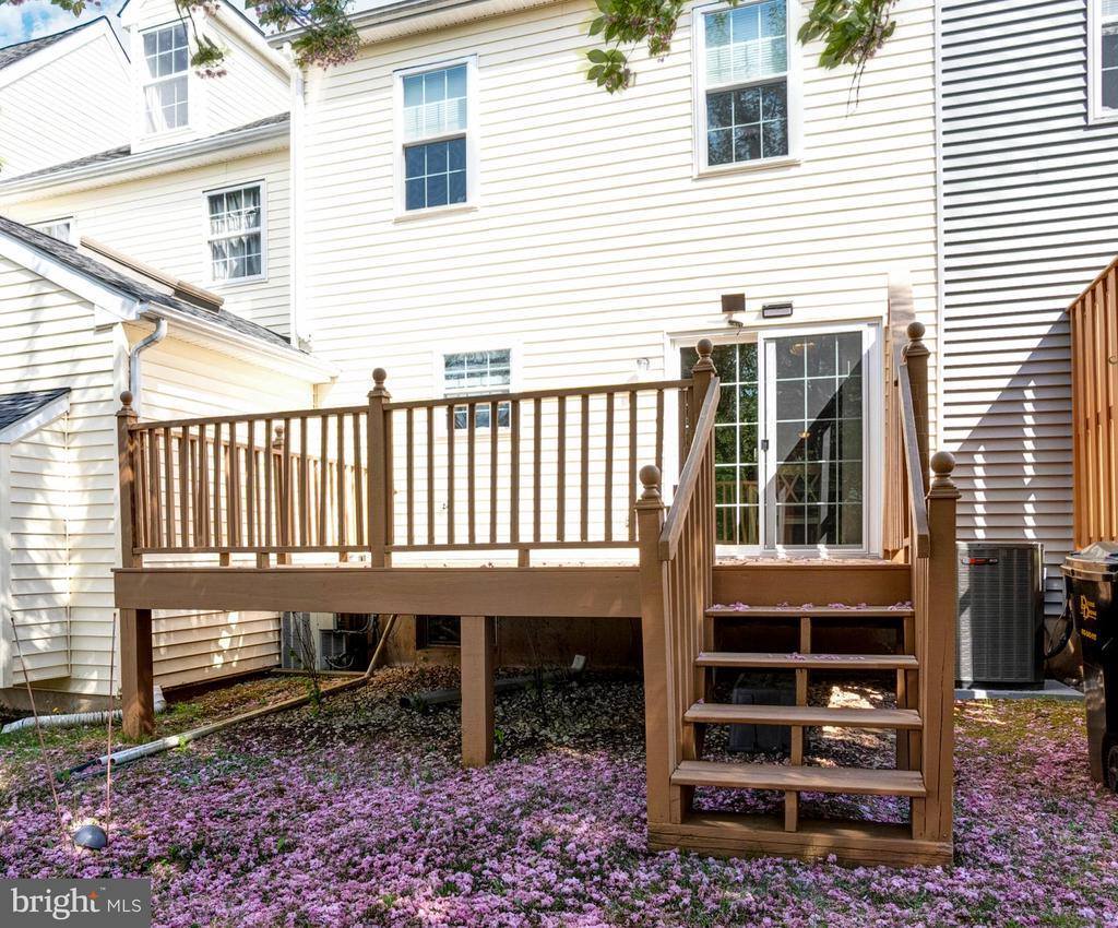 104 Coventry Pointe Lane, Pottstown, PA 19465