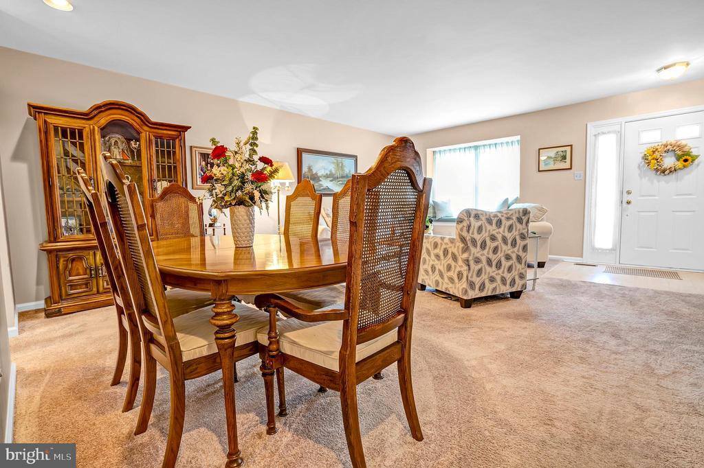 104 Coventry Pointe Lane, Pottstown, PA 19465