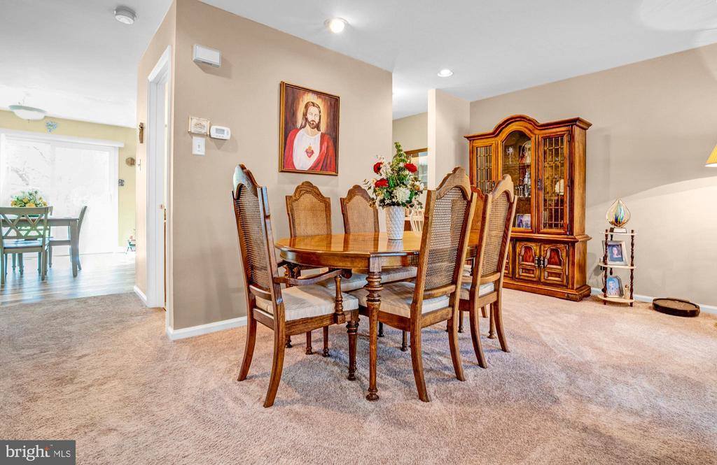 104 Coventry Pointe Lane, Pottstown, PA 19465