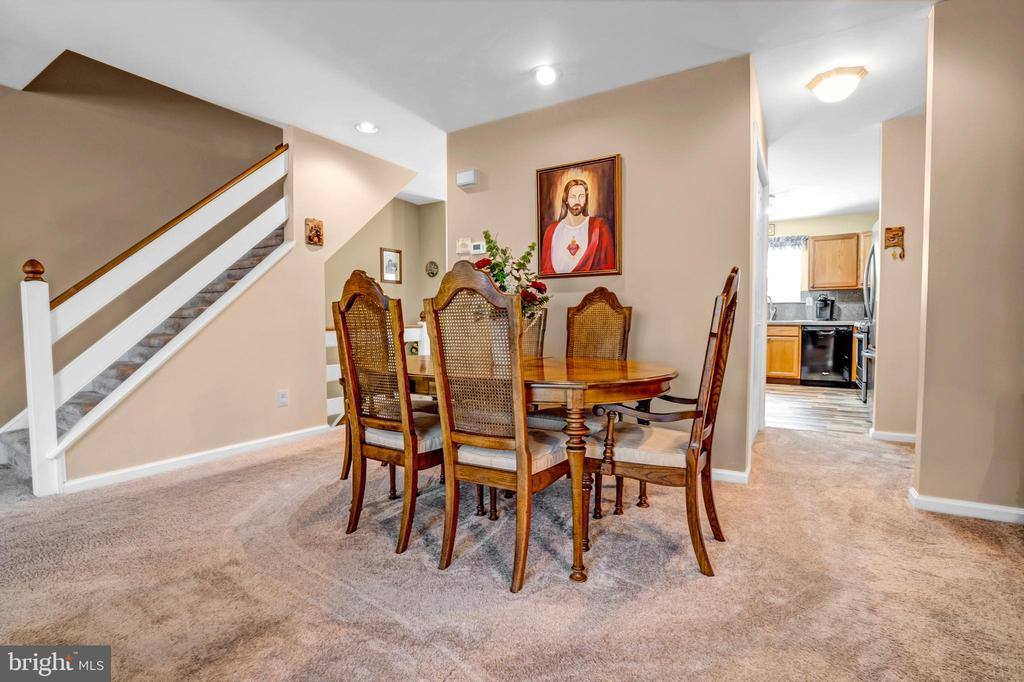 104 Coventry Pointe Lane, Pottstown, PA 19465