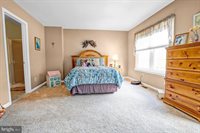 104 Coventry Pointe Lane, Pottstown, PA 19465