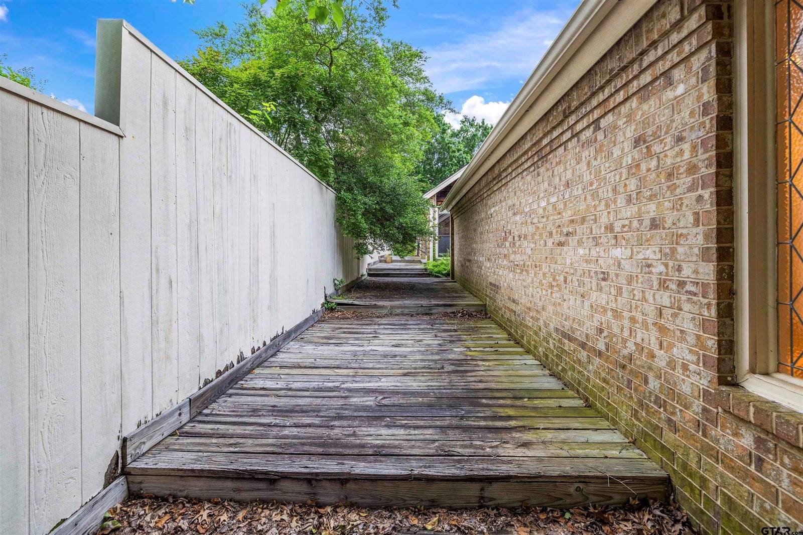 842 Ashford Ct, Tyler, TX 75703