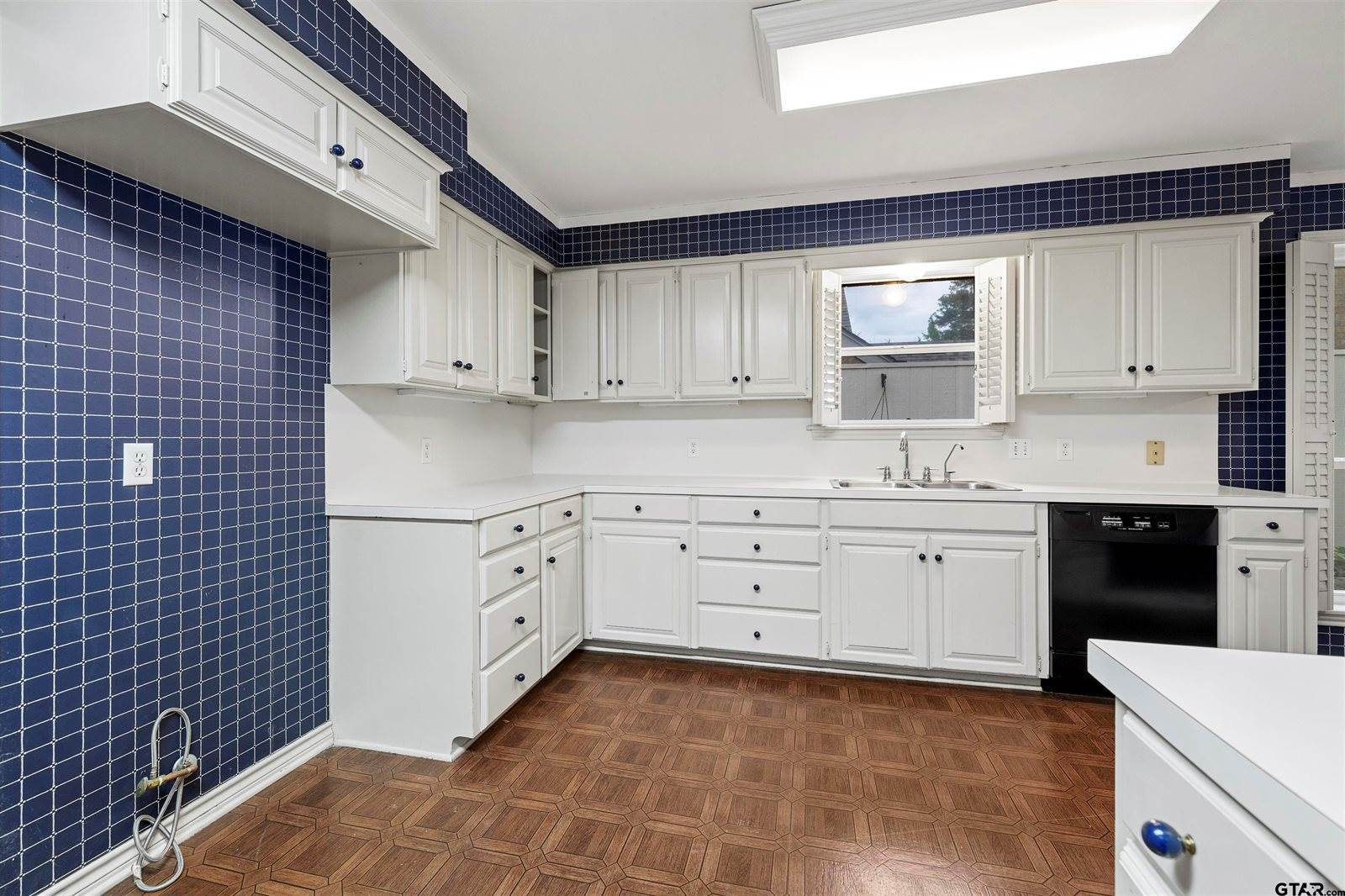 842 Ashford Ct, Tyler, TX 75703