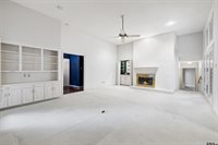 842 Ashford Ct, Tyler, TX 75703