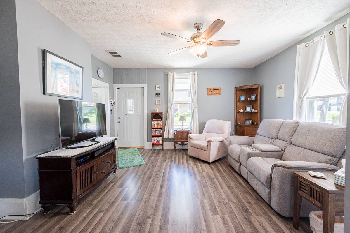 125 W High Street, Amanda, OH 43102