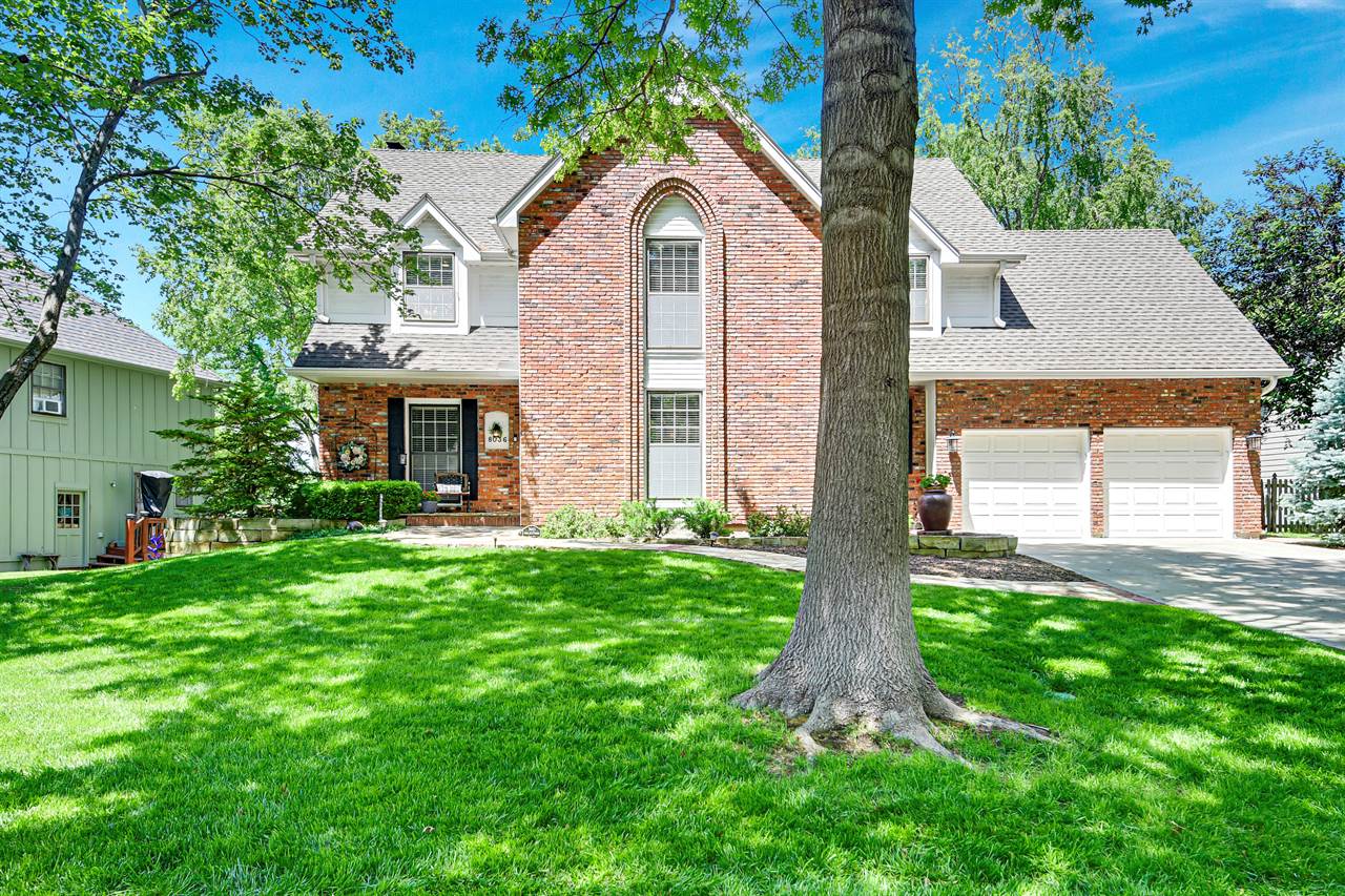8036 W 116th Street, Overland Park, KS 66210