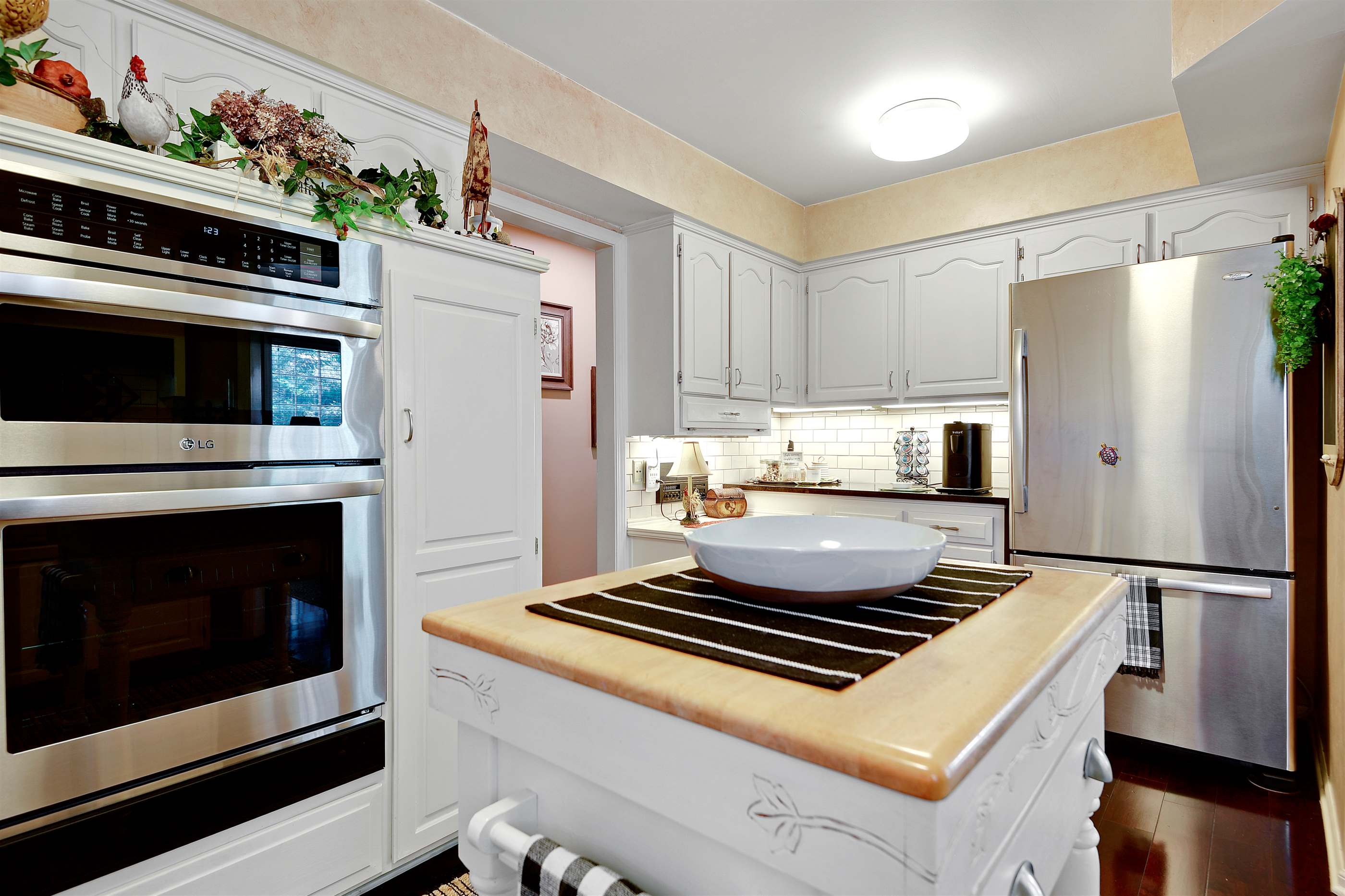 8036 W 116th Street, Overland Park, KS 66210