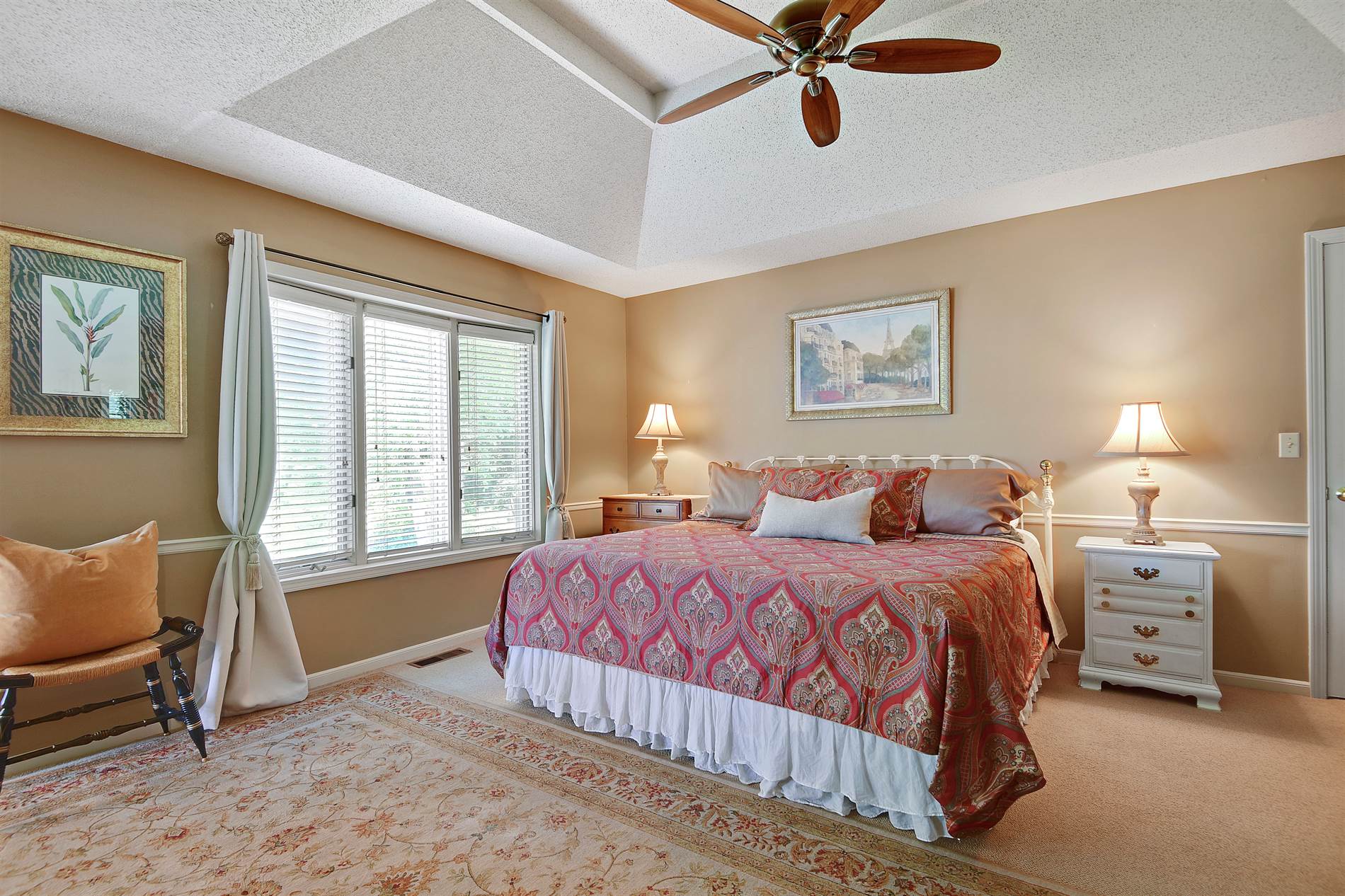 8036 W 116th Street, Overland Park, KS 66210