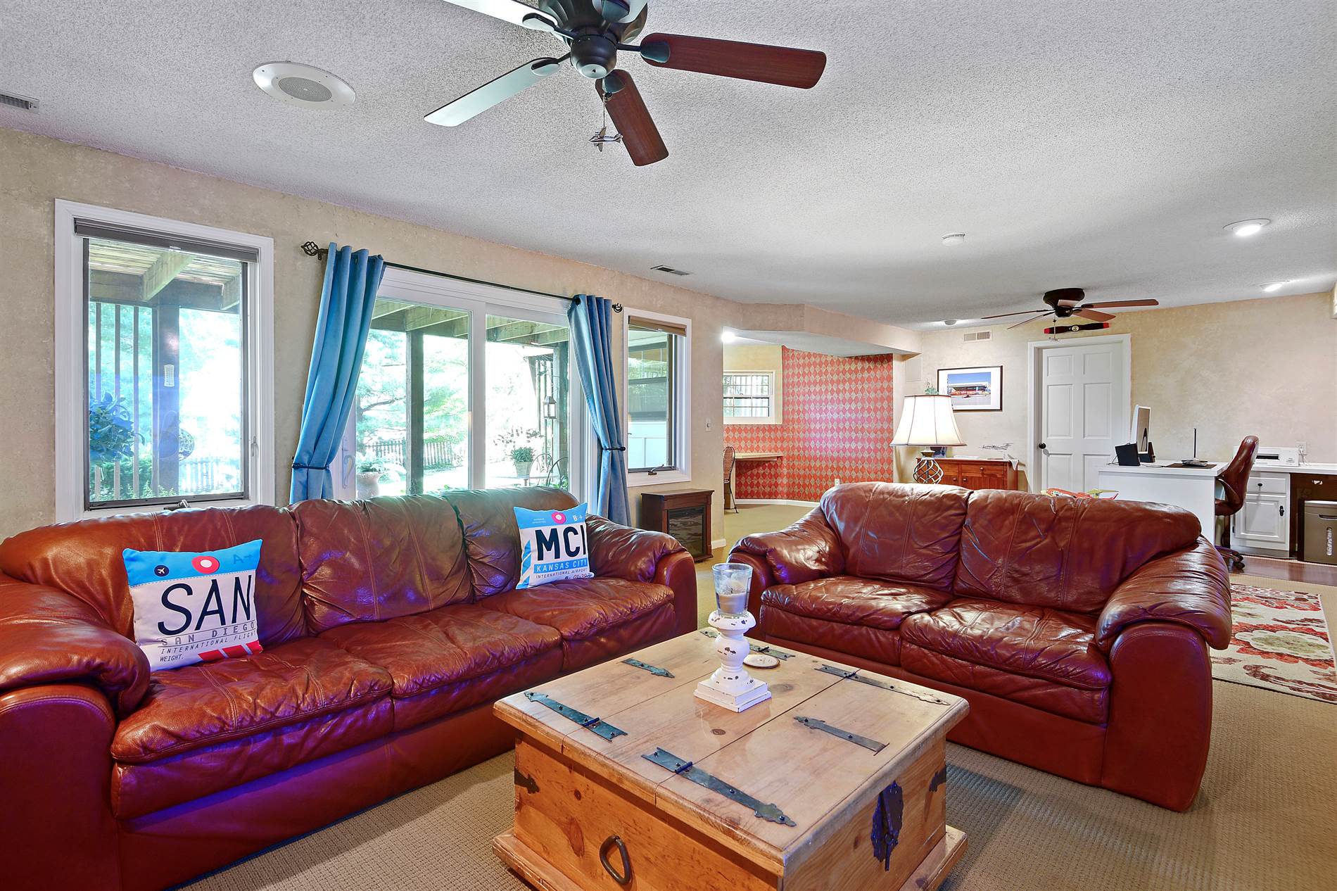 8036 W 116th Street, Overland Park, KS 66210