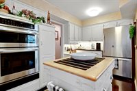 8036 W 116th Street, Overland Park, KS 66210