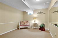 8036 W 116th Street, Overland Park, KS 66210