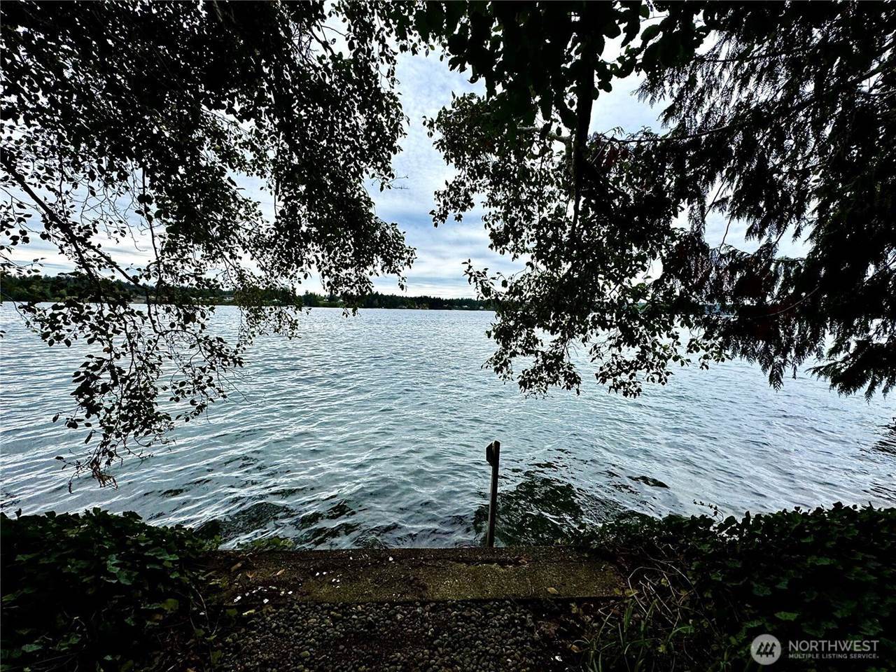 8627 Fernwood Street NE, Olympia, WA 98516