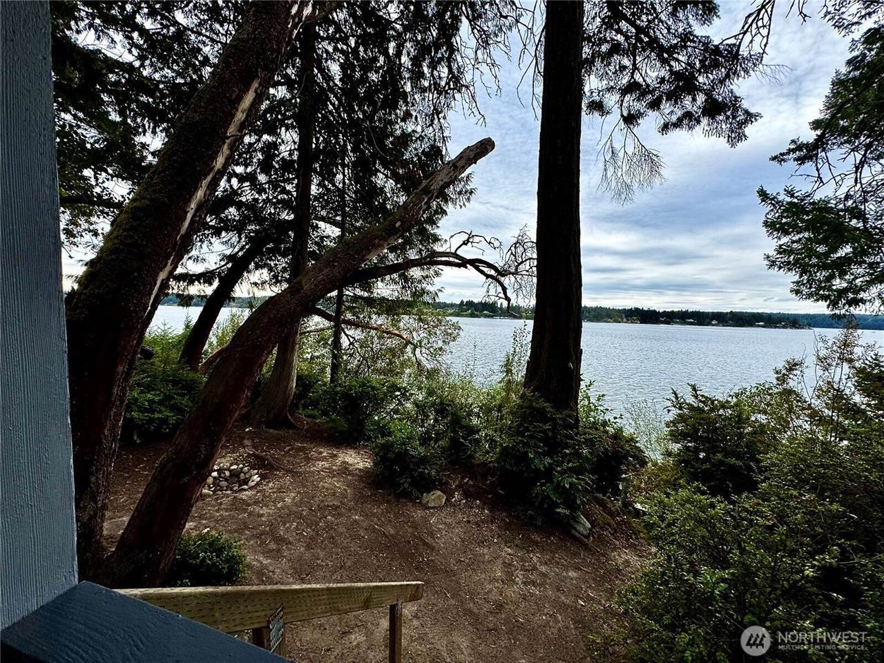 8627 Fernwood Street NE, Olympia, WA 98516