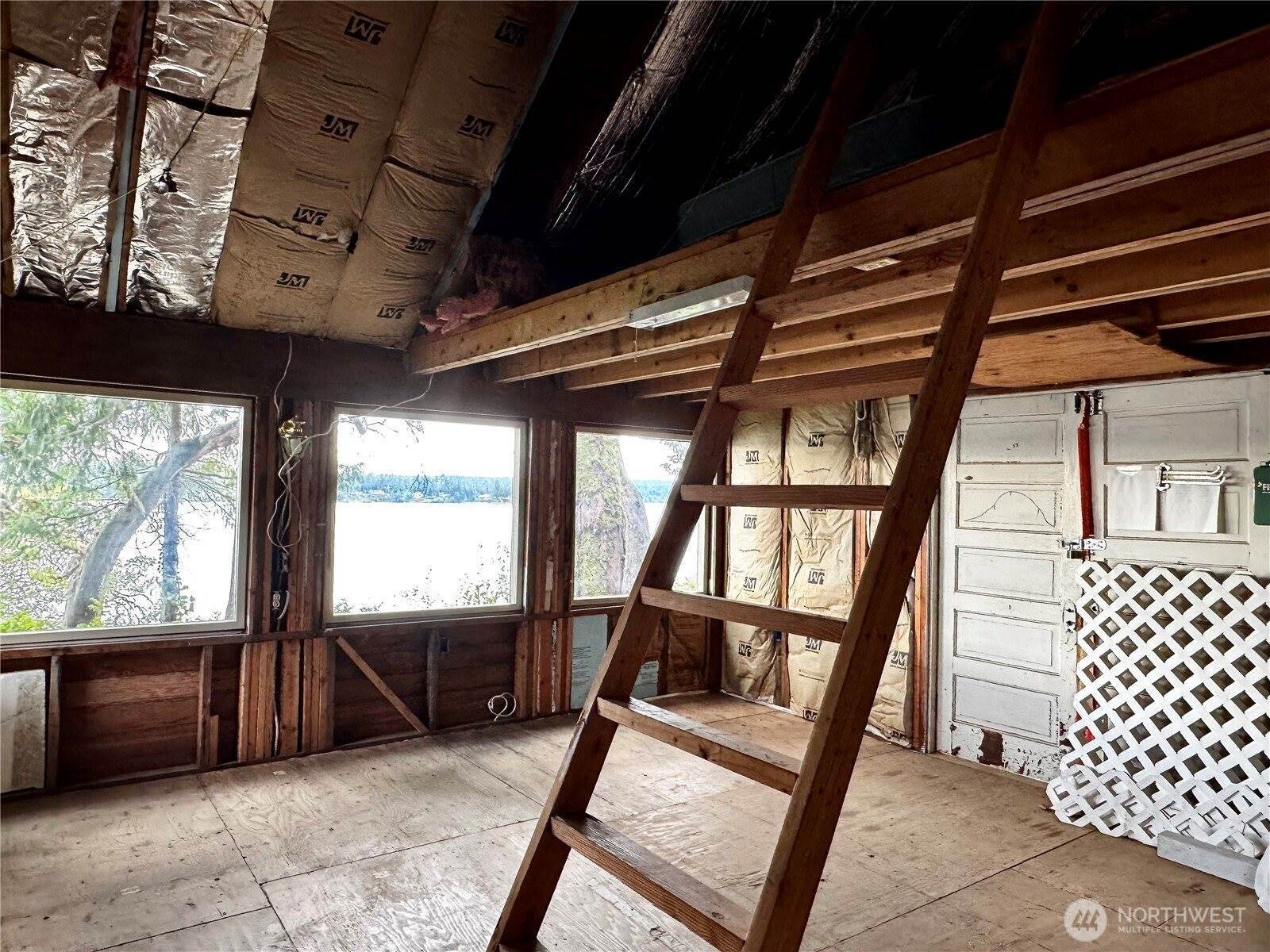 8627 Fernwood Street NE, Olympia, WA 98516