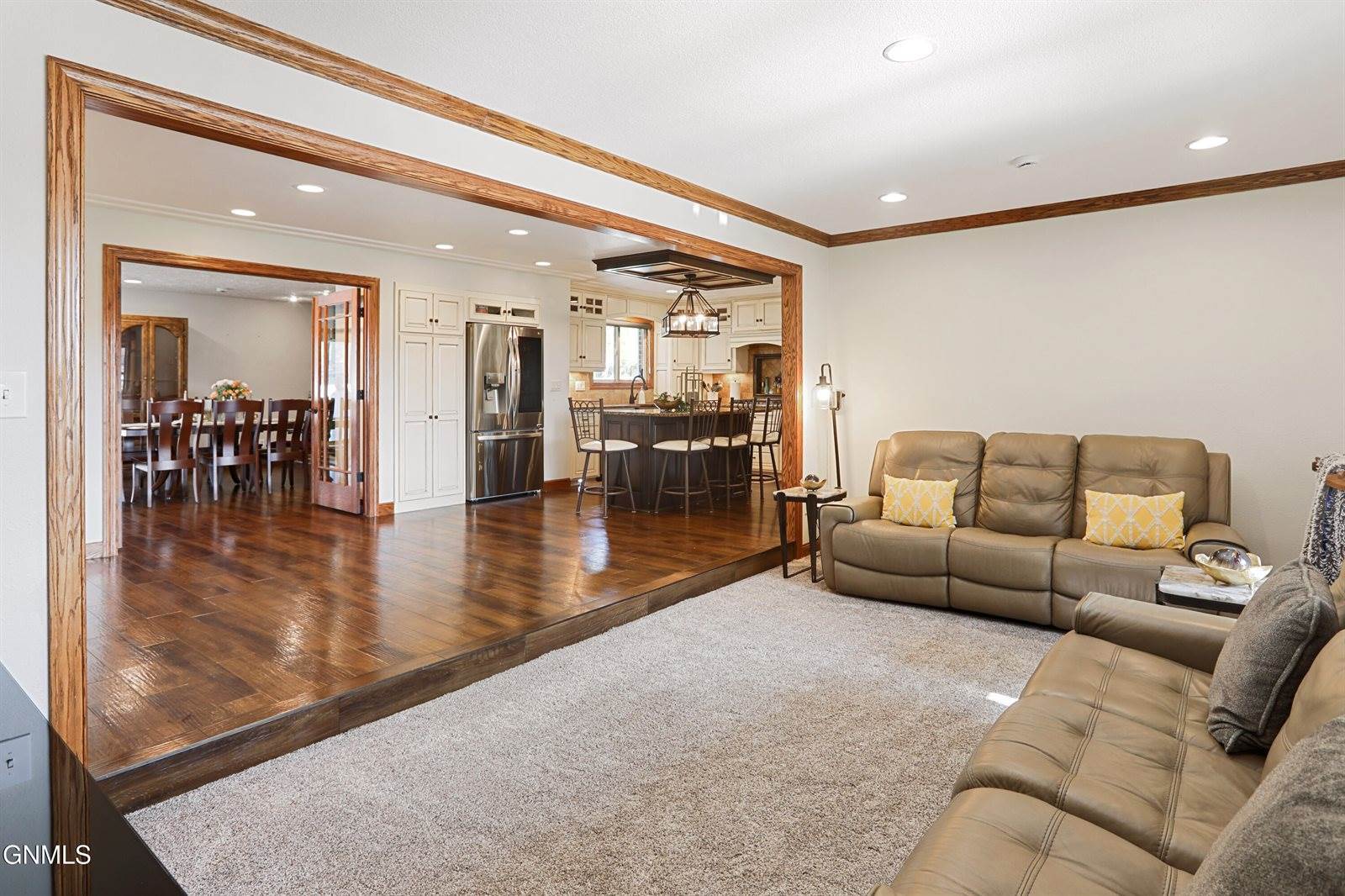 1805 University Avenue, Williston, ND 58801