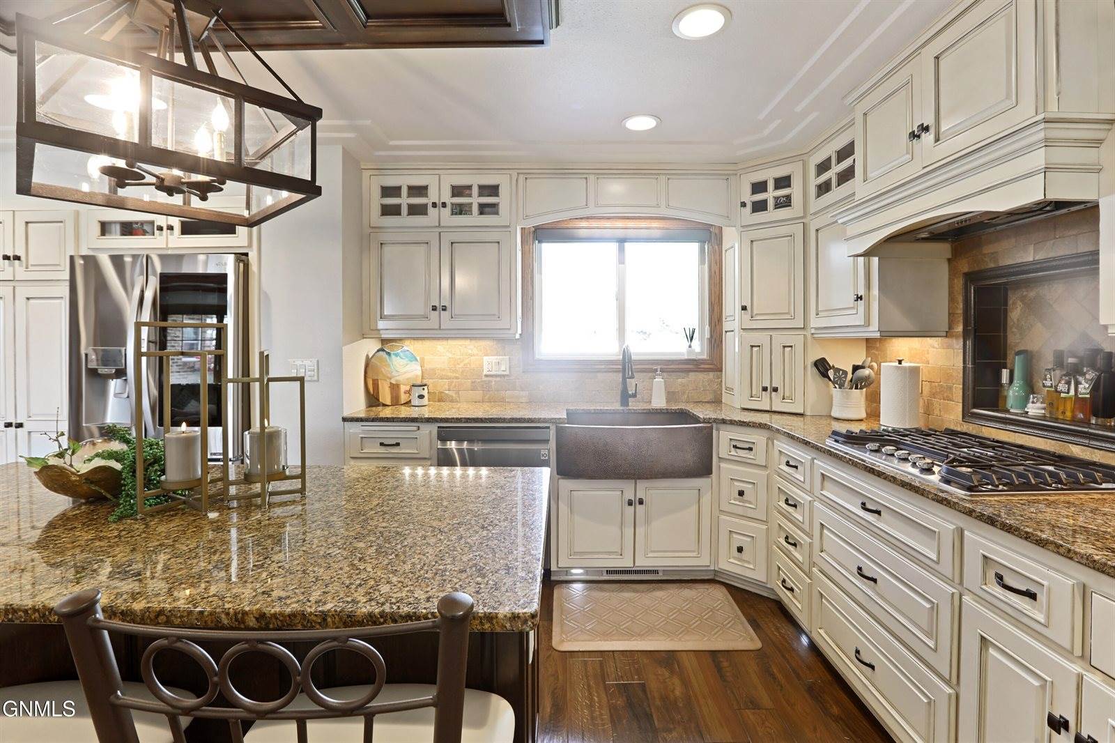 1805 University Avenue, Williston, ND 58801