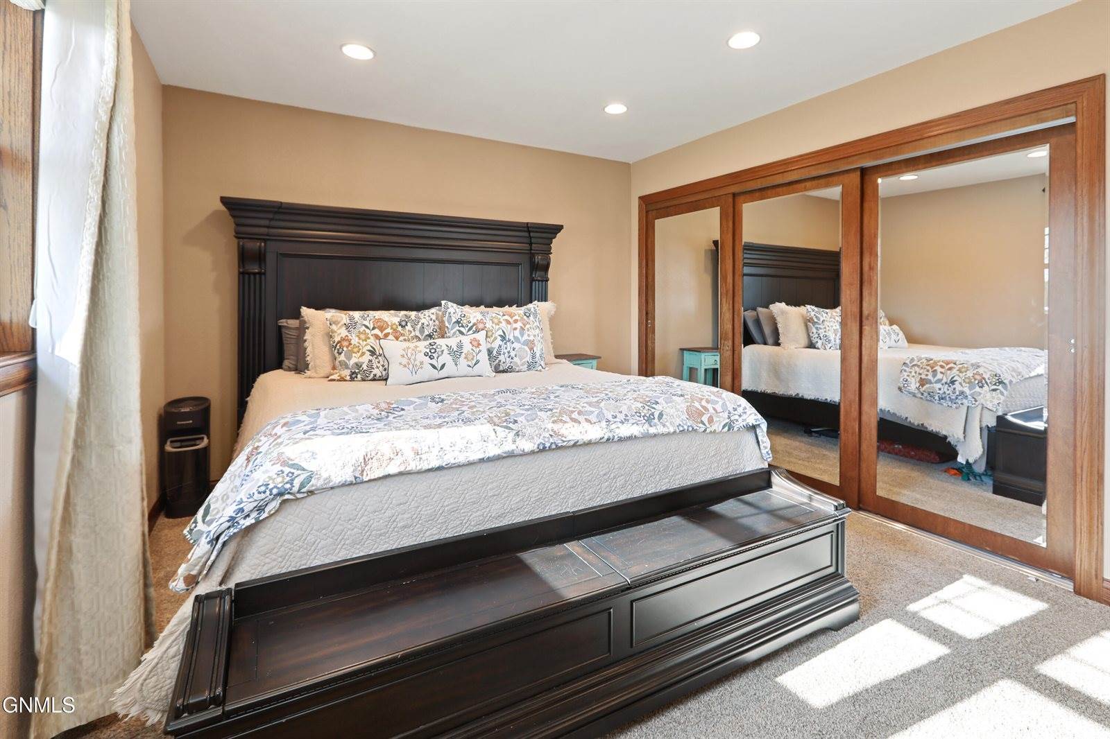 1805 University Avenue, Williston, ND 58801