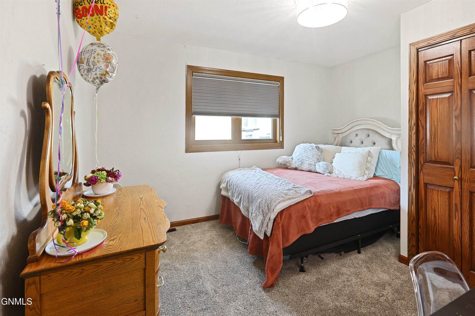 1805 University Avenue, Williston, ND 58801