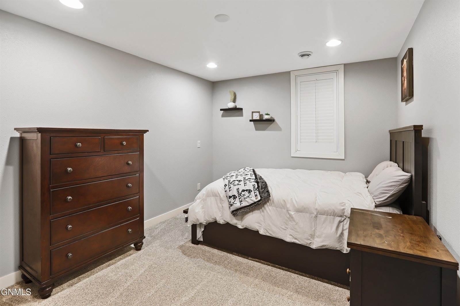 1805 University Avenue, Williston, ND 58801