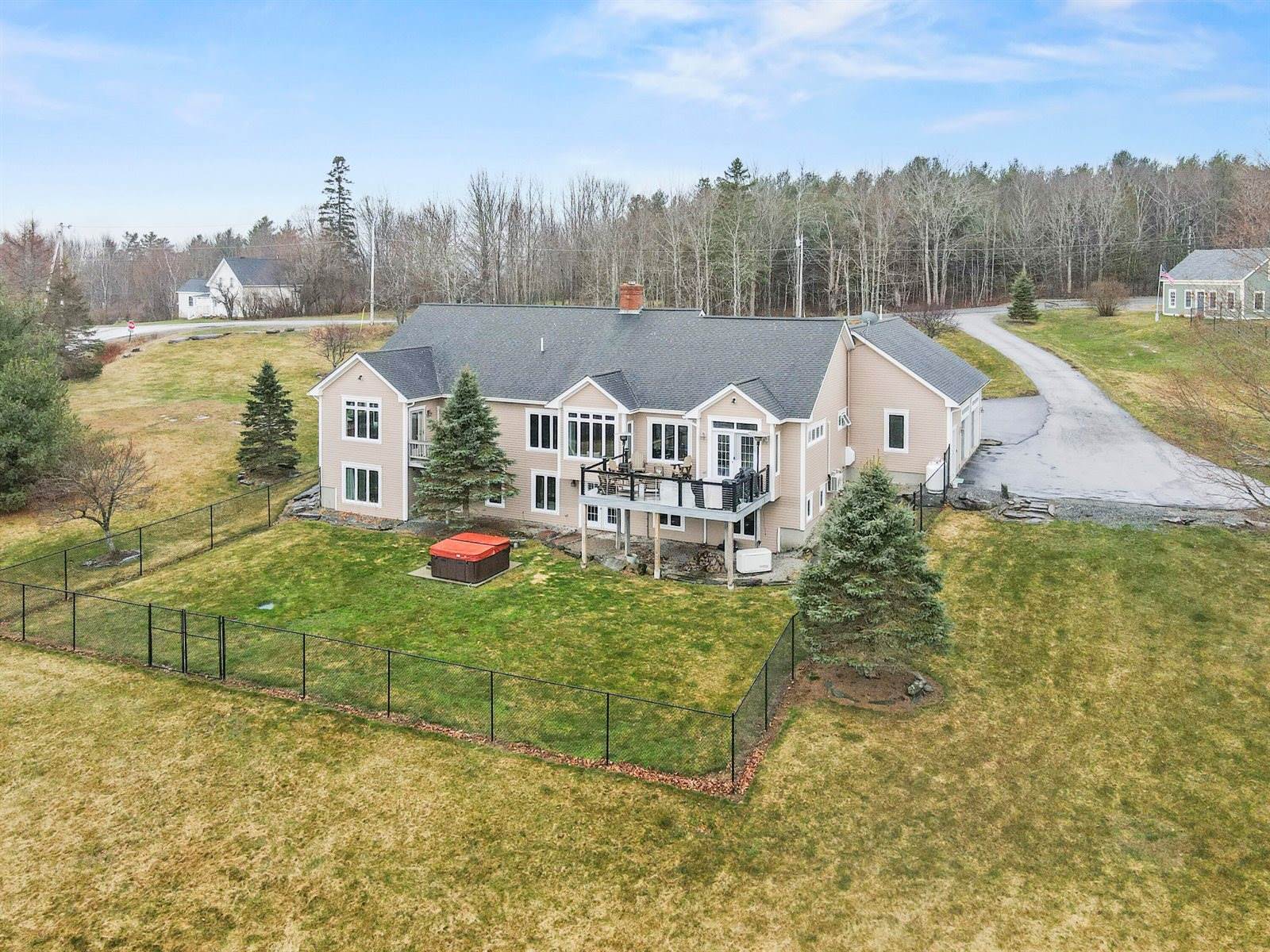 431 Mann Hill Road, Holden, ME 04429