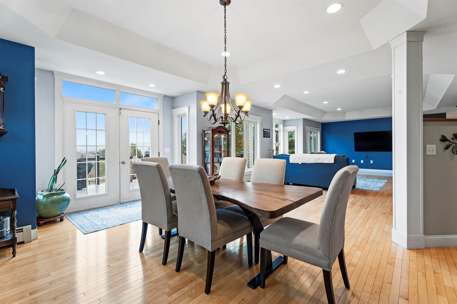 431 Mann Hill Road, Holden, ME 04429