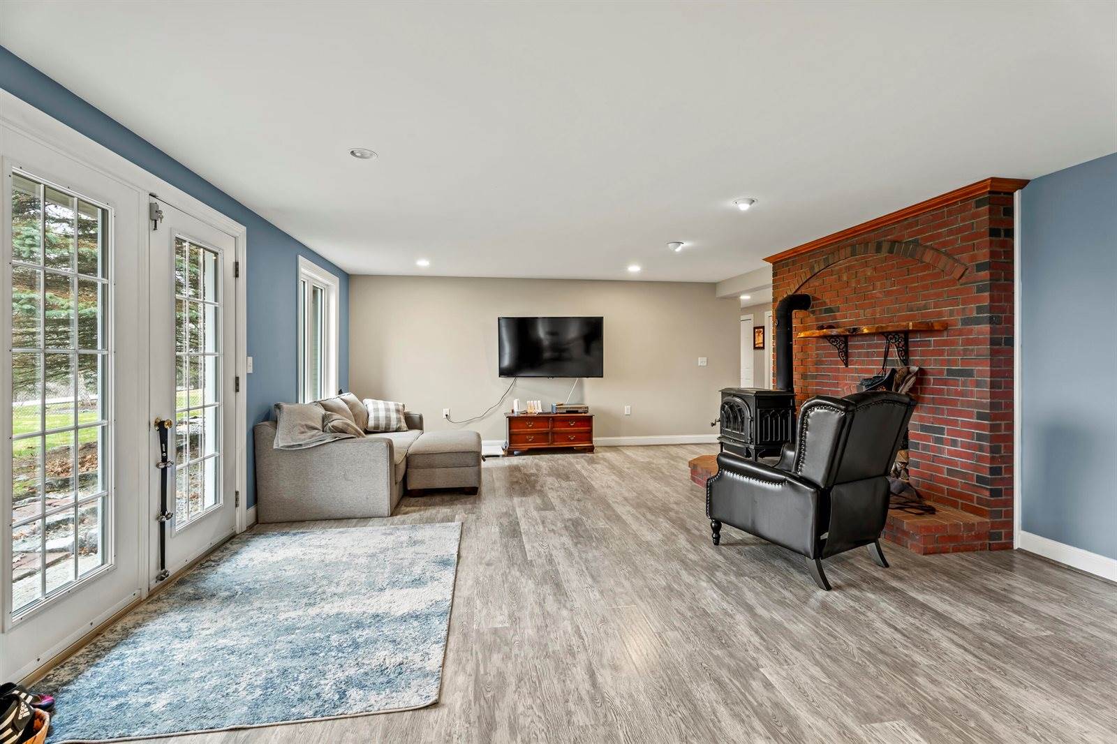 431 Mann Hill Road, Holden, ME 04429