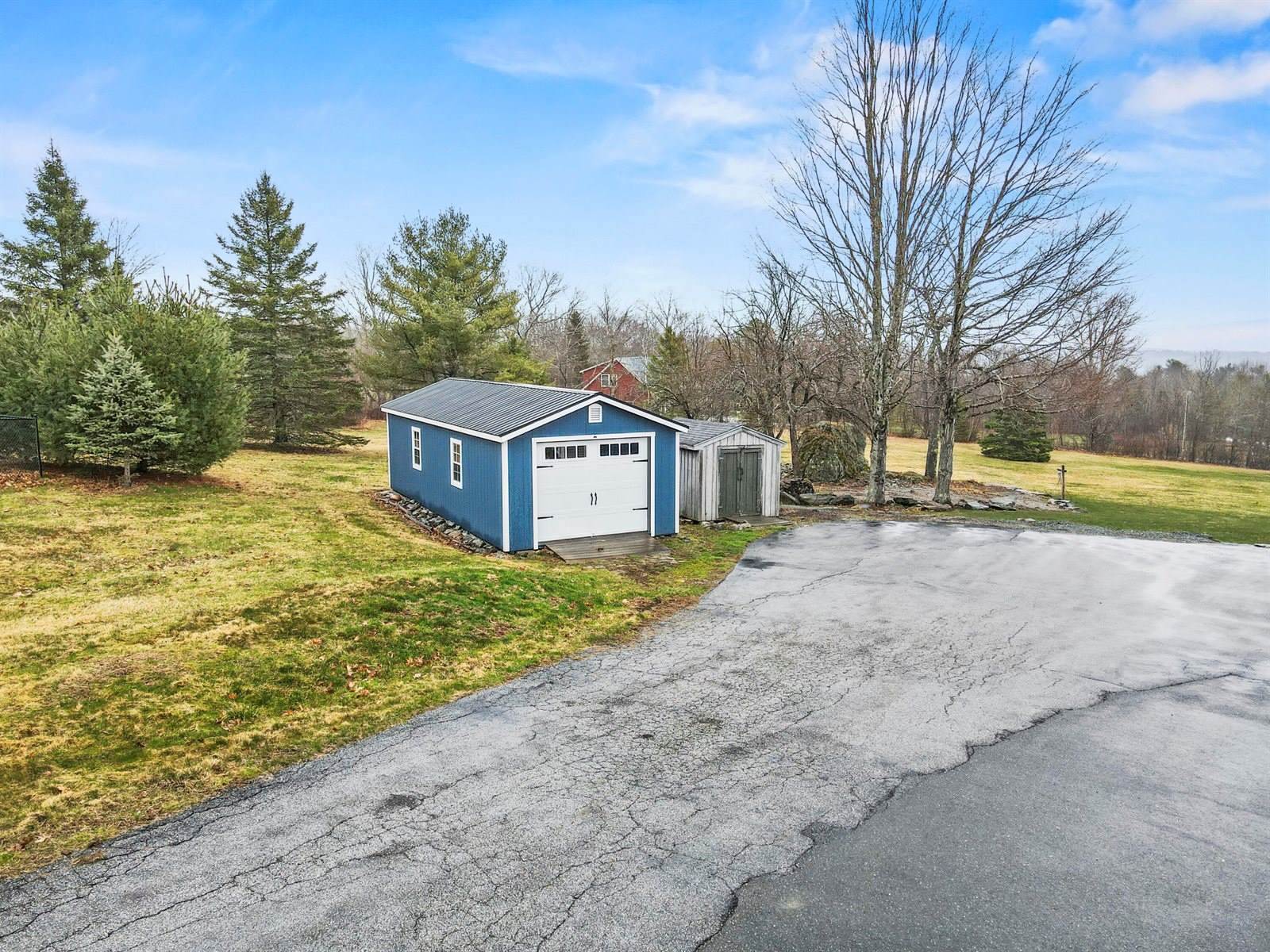 431 Mann Hill Road, Holden, ME 04429