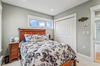 431 Mann Hill Road, Holden, ME 04429