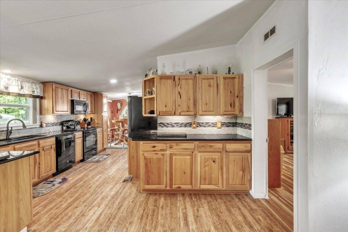 13393 Forest Fox Road, Edmond, OK 73034