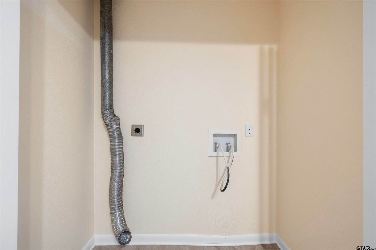 500-506 Pine Burr Ln, Kilgore, TX 75662