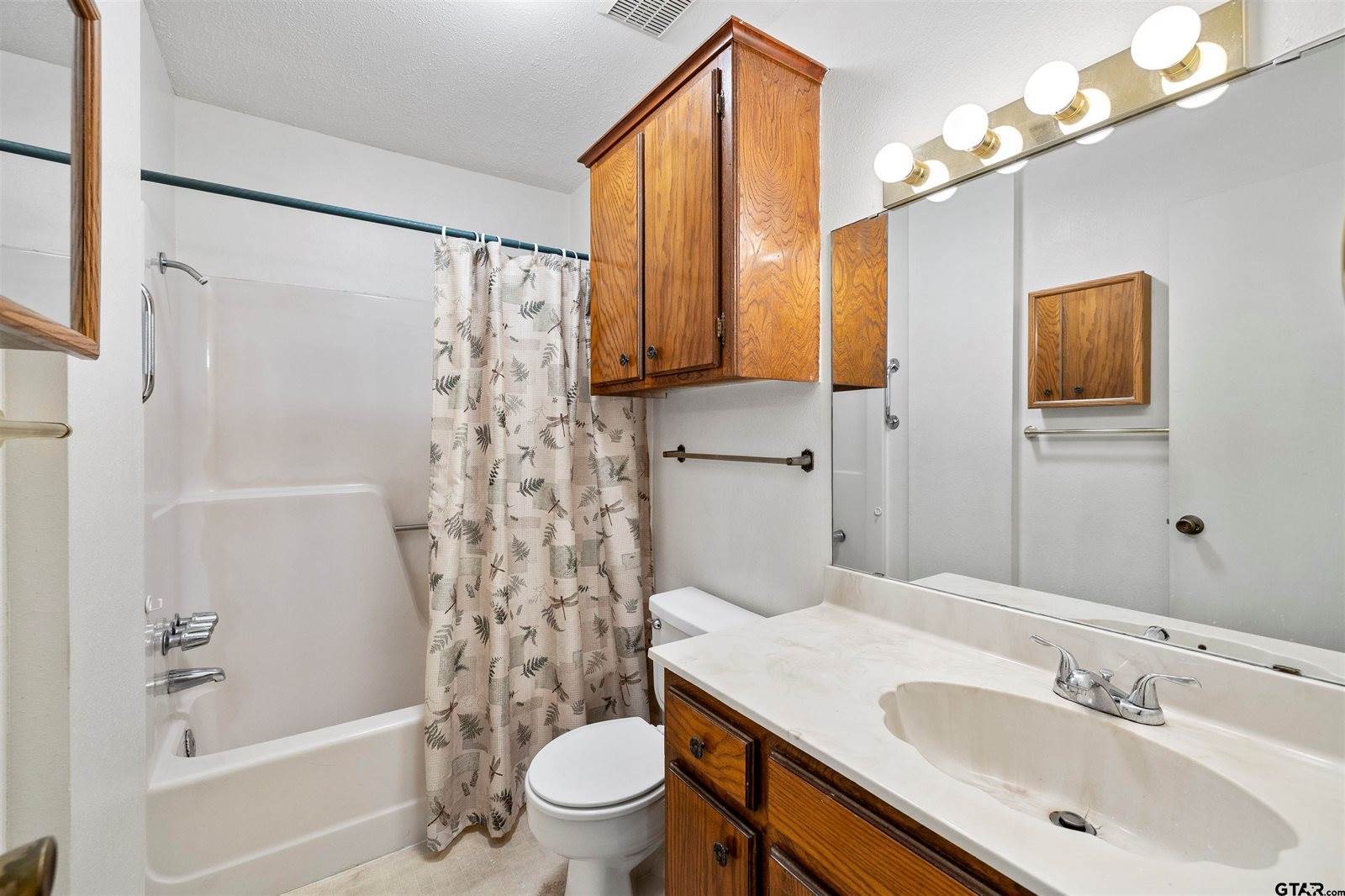 500-506 Pine Burr Ln, Kilgore, TX 75662