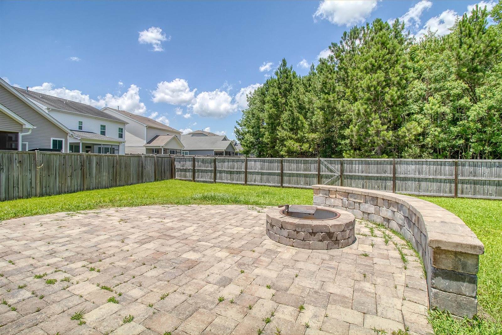 212 Palmetto Walk Drive, Summerville, SC 29486