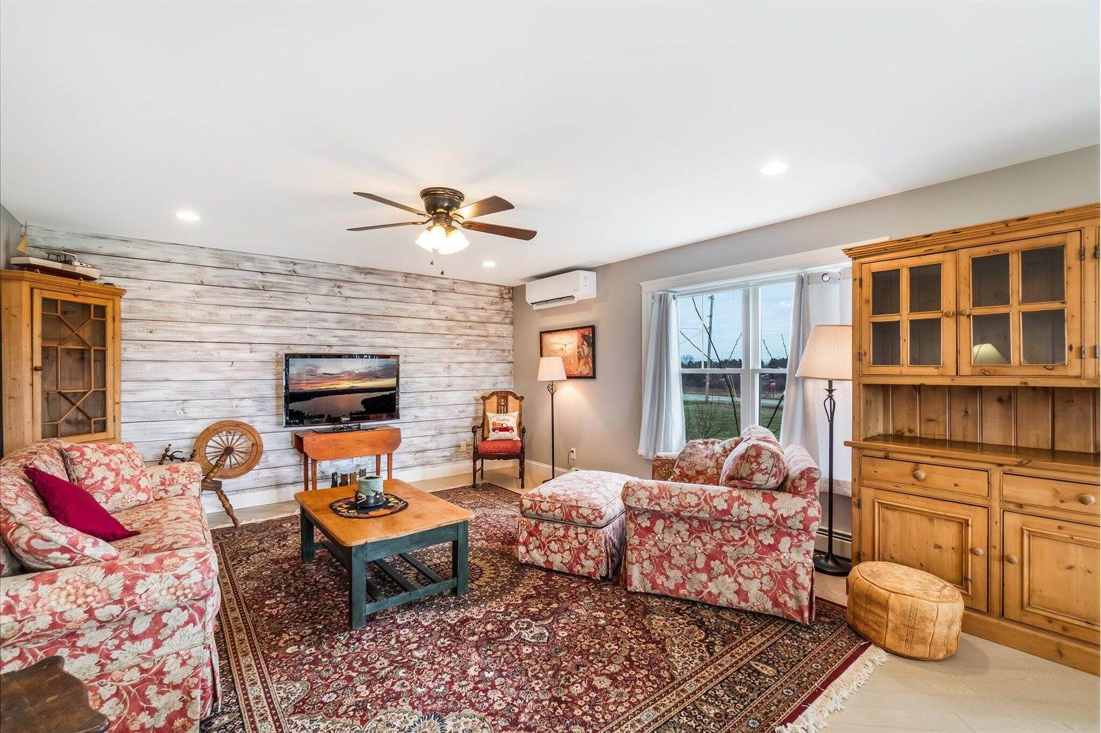 111 Amberside Drive, Hermon, ME 04401