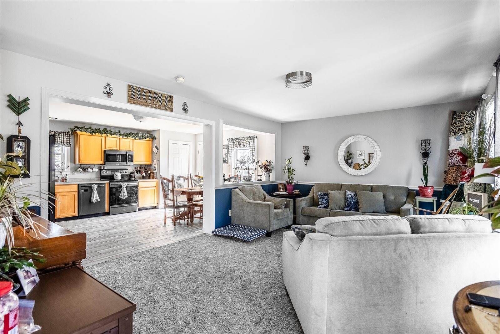 14 Twining Road, Winterport, ME 04496