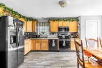 14 Twining Road, Winterport, ME 04496