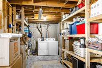 14 Twining Road, Winterport, ME 04496