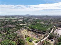 14 Twining Road, Winterport, ME 04496