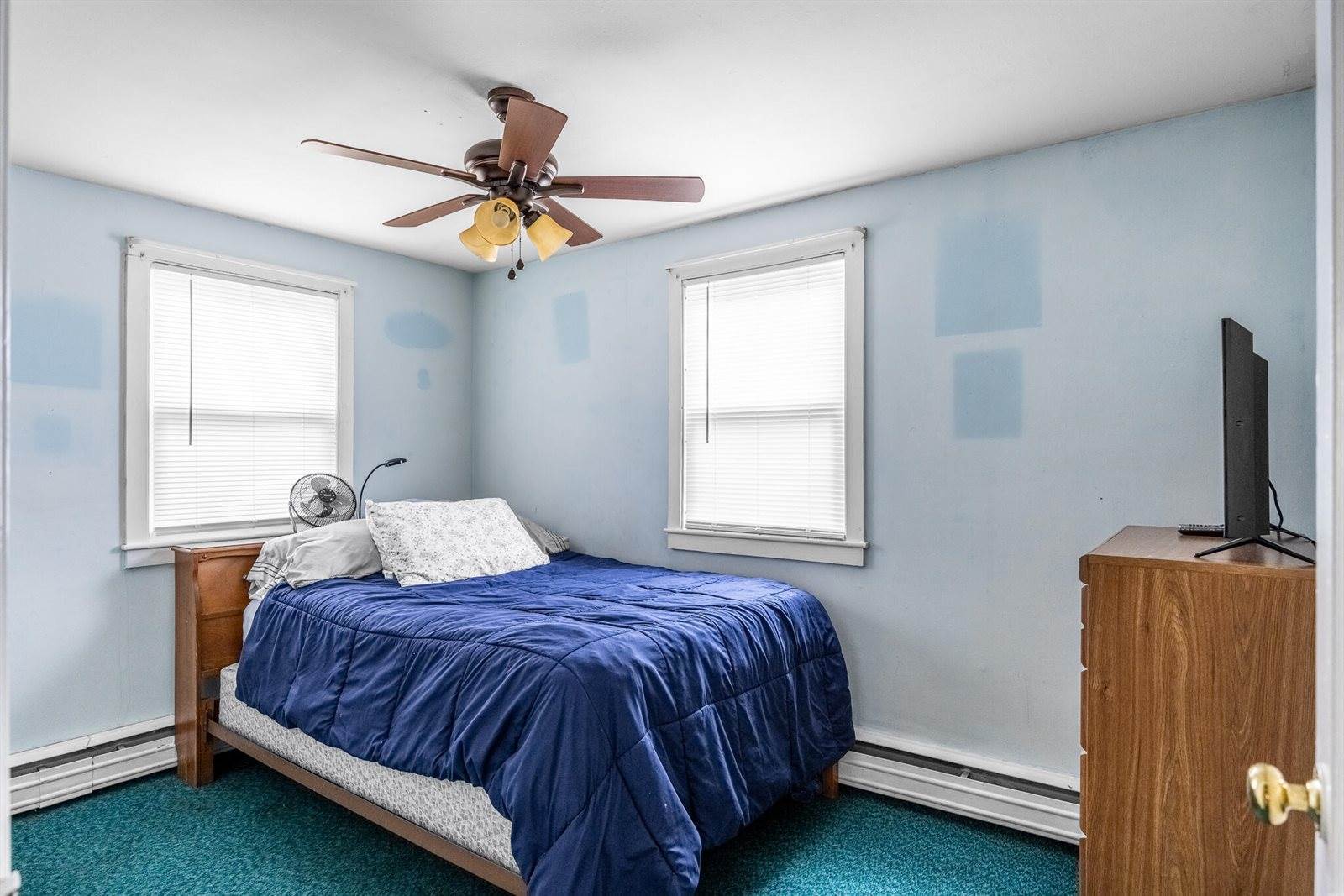 10 Nash Street, Bangor, ME 04401